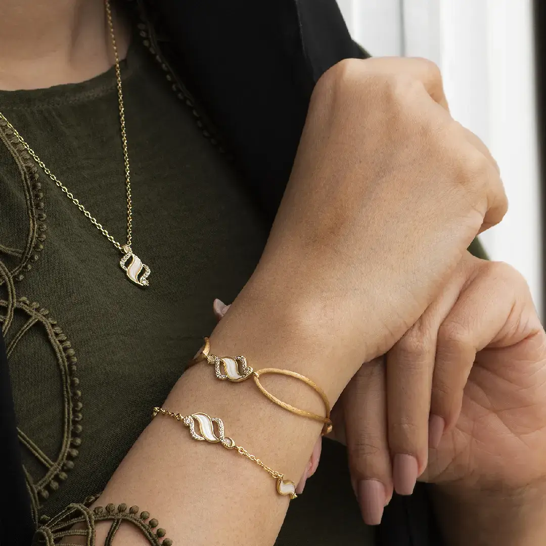  Infinity Jewelry Necklace Set